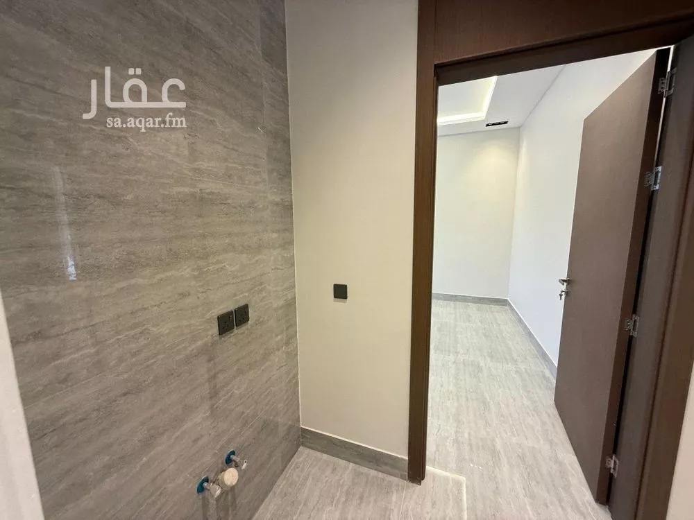 فيلا 6 غرف في الرمال 12