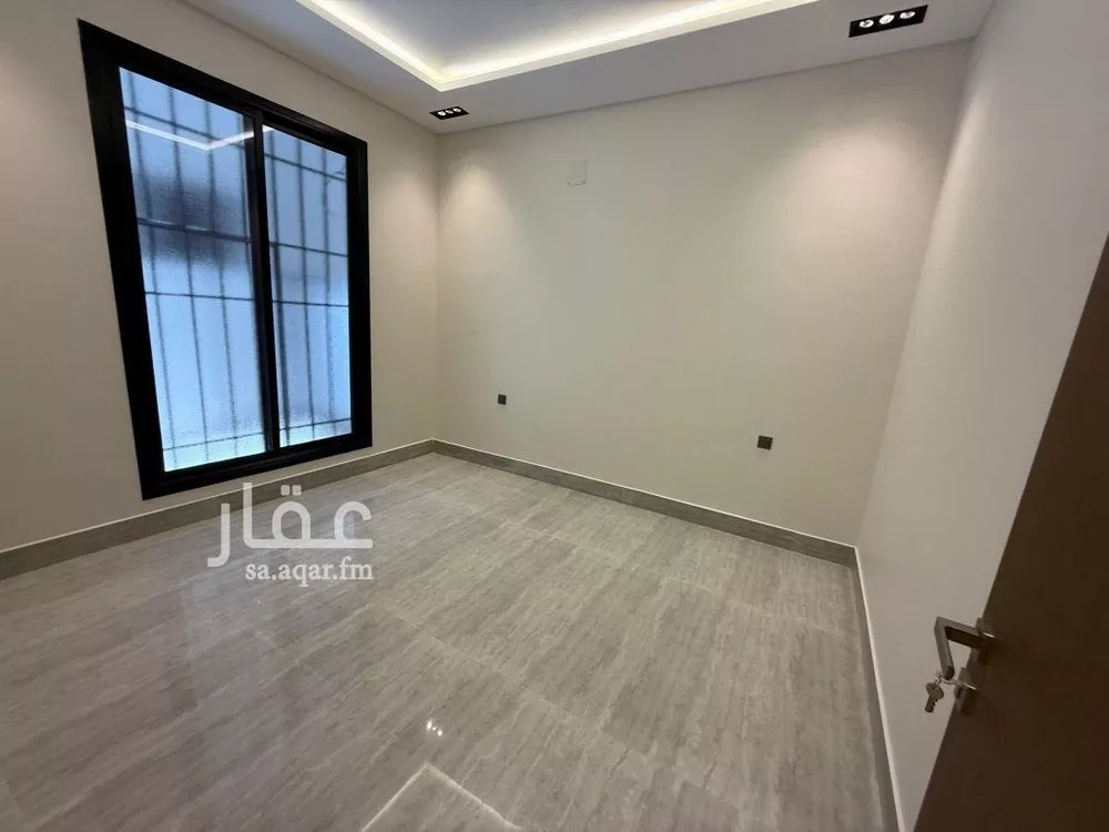 فيلا 6 غرف في الرمال 15