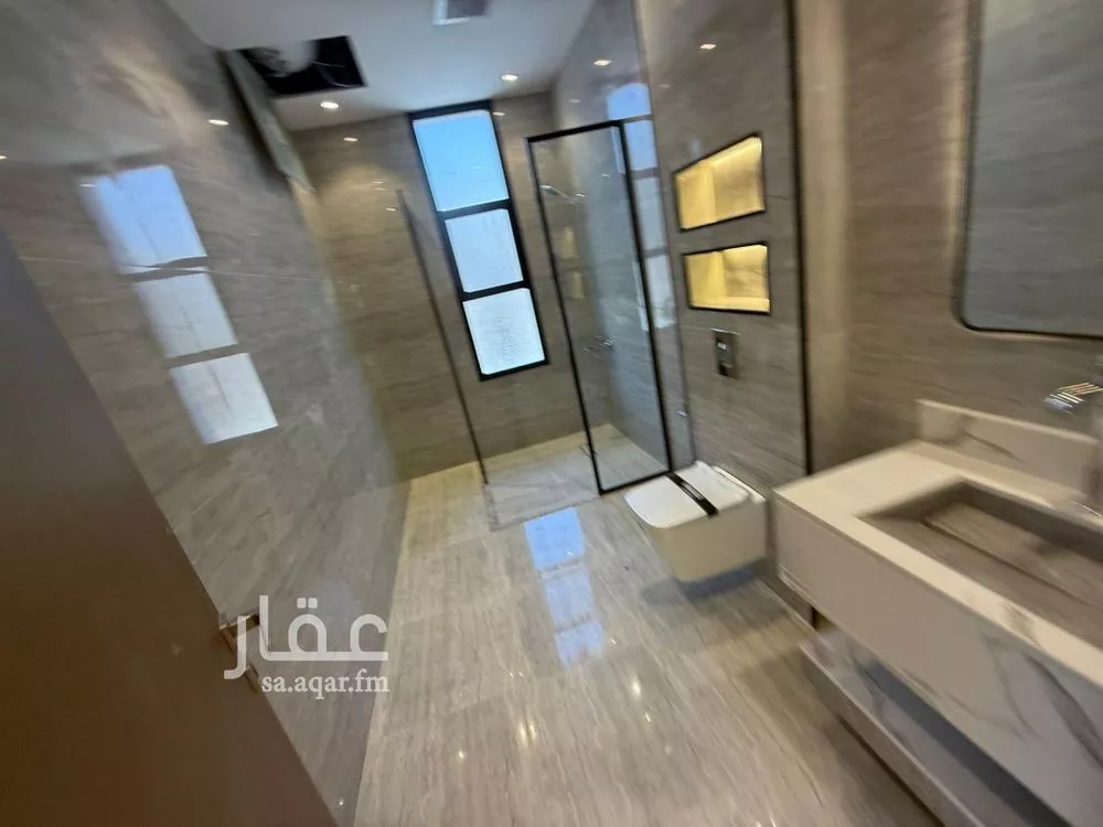 فيلا 6 غرف في الرمال 10