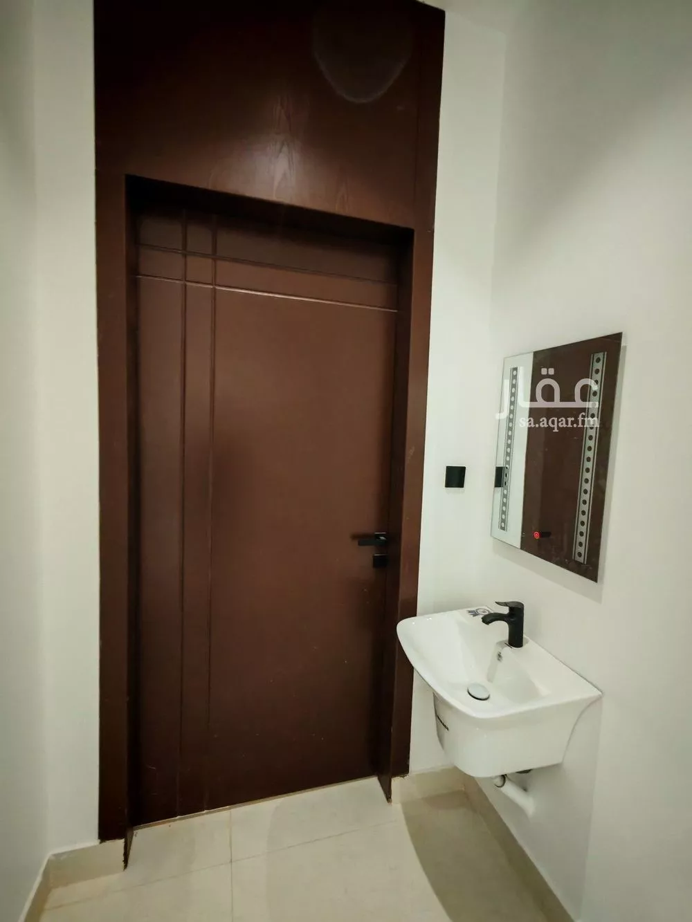 6 bedroom villa in Al Janadriyah 8
