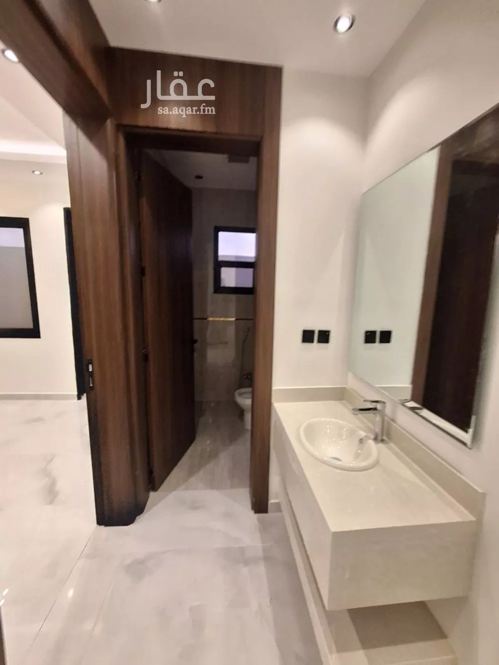5 bedroom villa in Dhahrat Laban 2