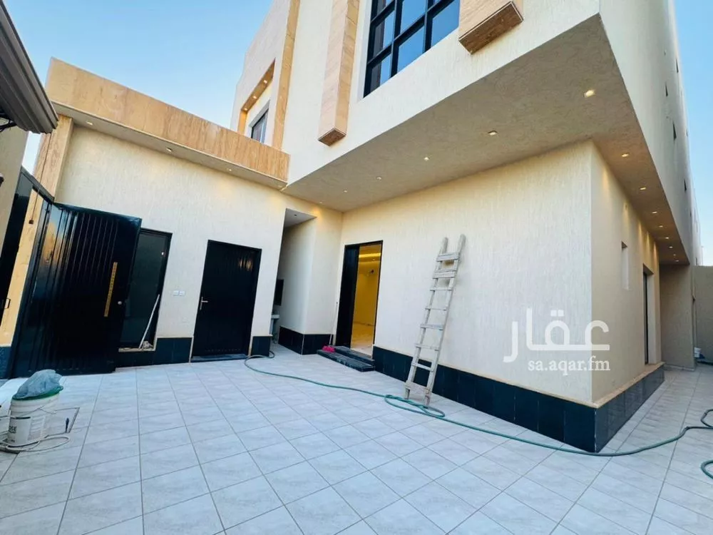 4 bedroom villa in Al Aridh 2