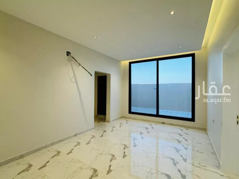 4 bedroom villa in Al Aridh 11