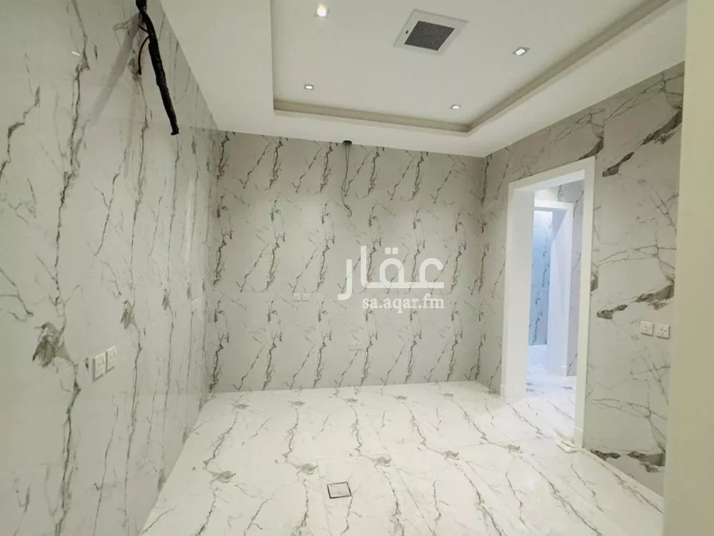 4 bedroom villa in Al Aridh 16
