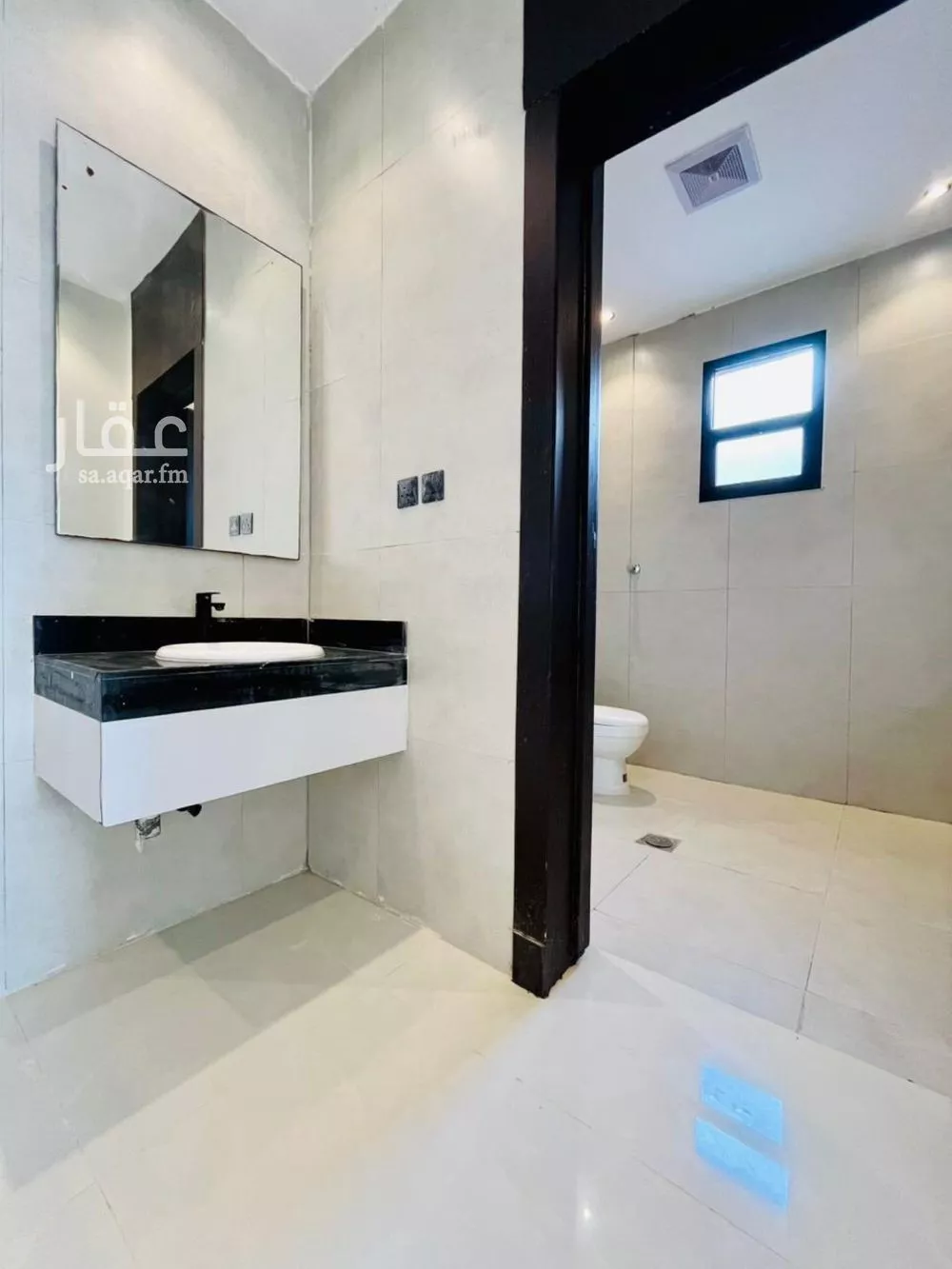 5 bedroom villa in Al Janadriyah 4