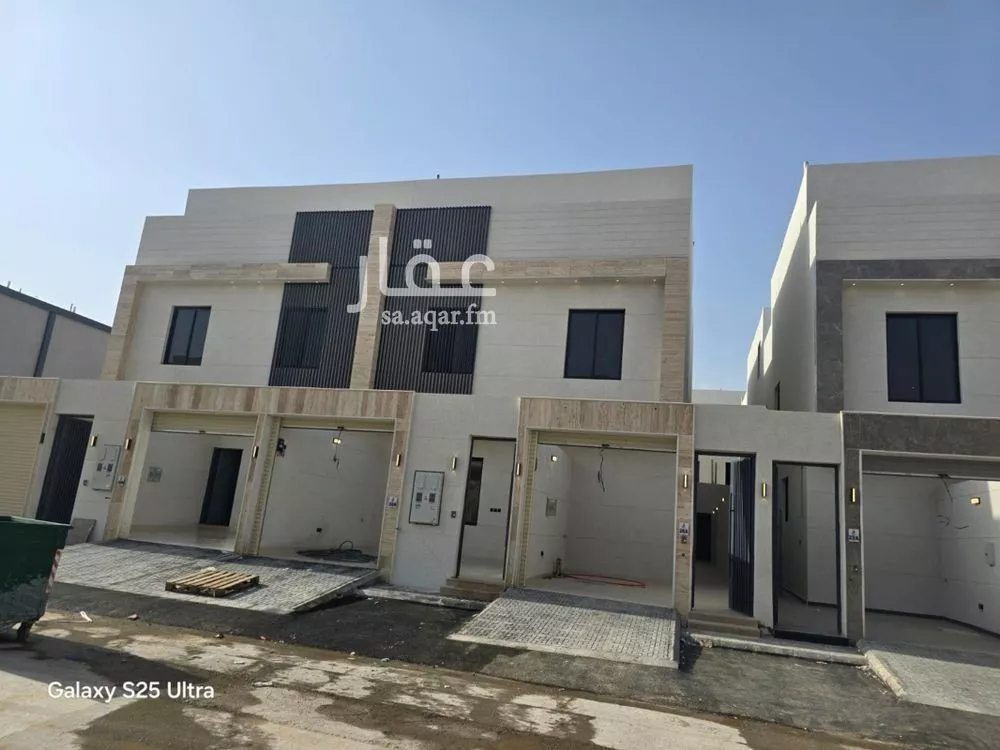 5 bedroom villa in Okaz 2