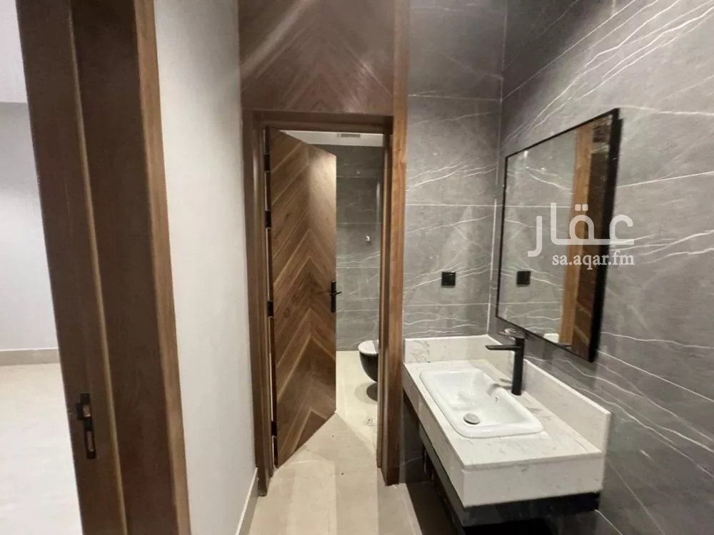 5 bedroom villa in Okaz 12