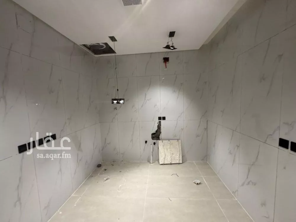 5 bedroom villa in Okaz 5