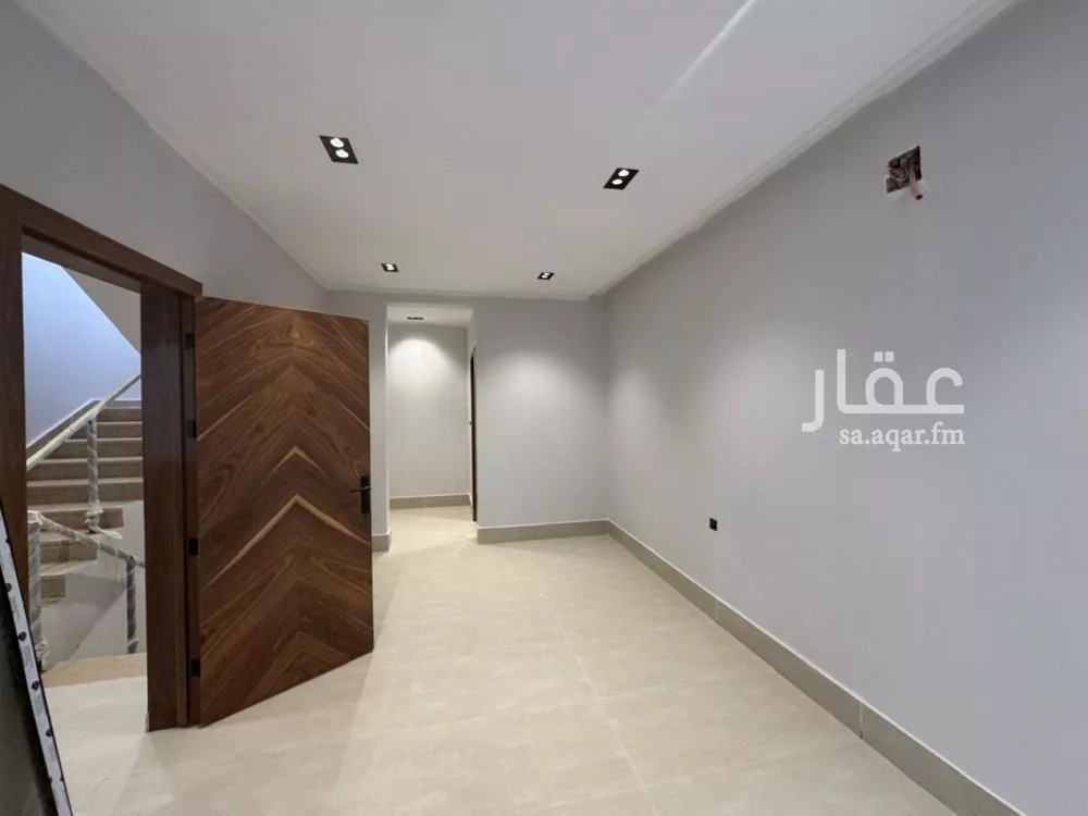5 bedroom villa in Okaz 8