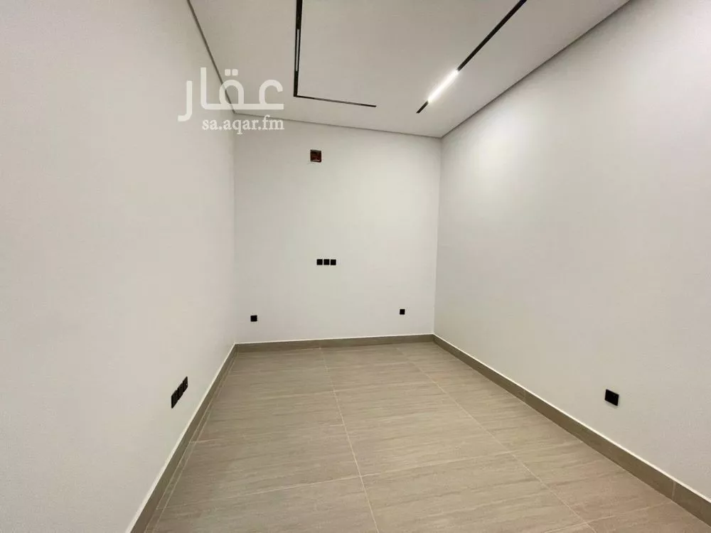 5 bedroom villa in Al Mahdiyyah 14