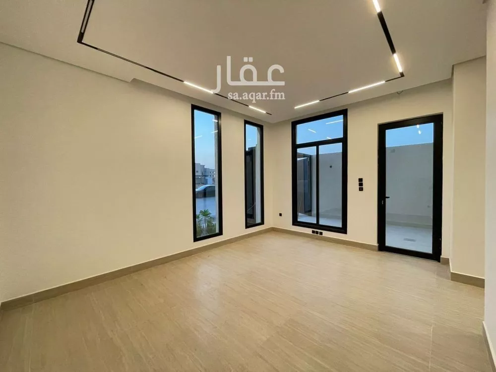 5 bedroom villa in Al Mahdiyyah 28