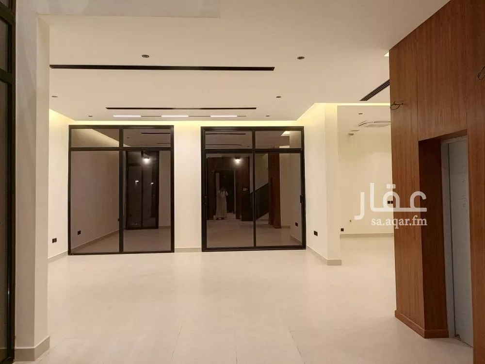 فيلا 4 غرف في النرجس 12