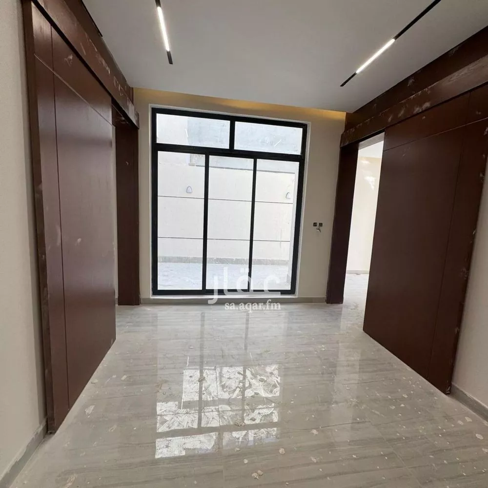 5 bedroom villa in Al Narjis 4