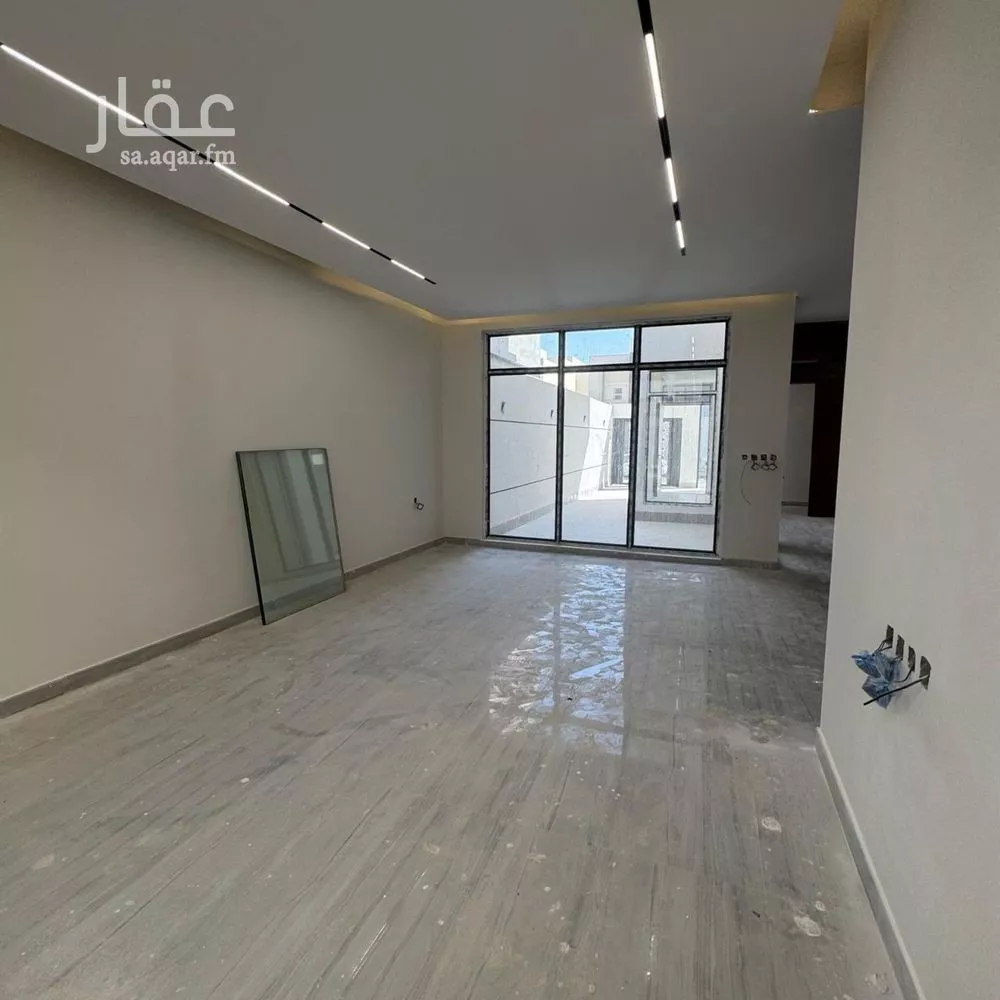 5 bedroom villa in Al Narjis 5