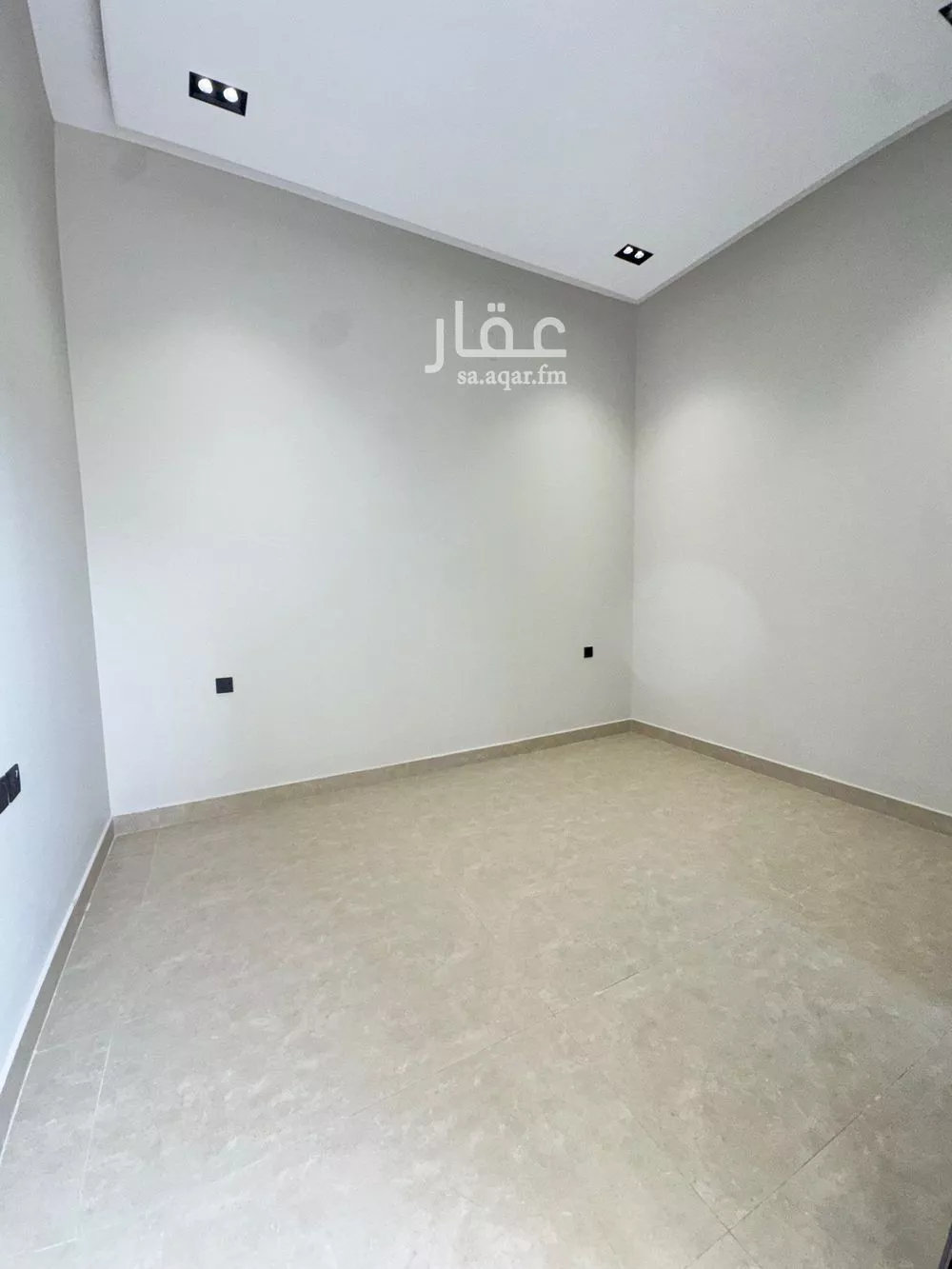 فيلا 5 غرف في الرمال 6