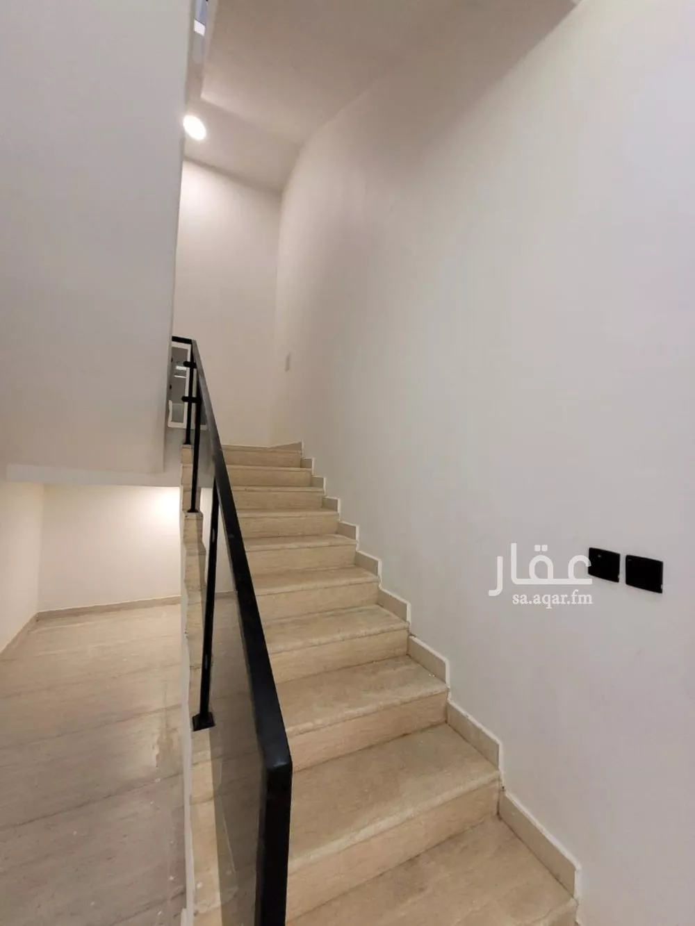 5 bedroom villa in Tuwaiq 17