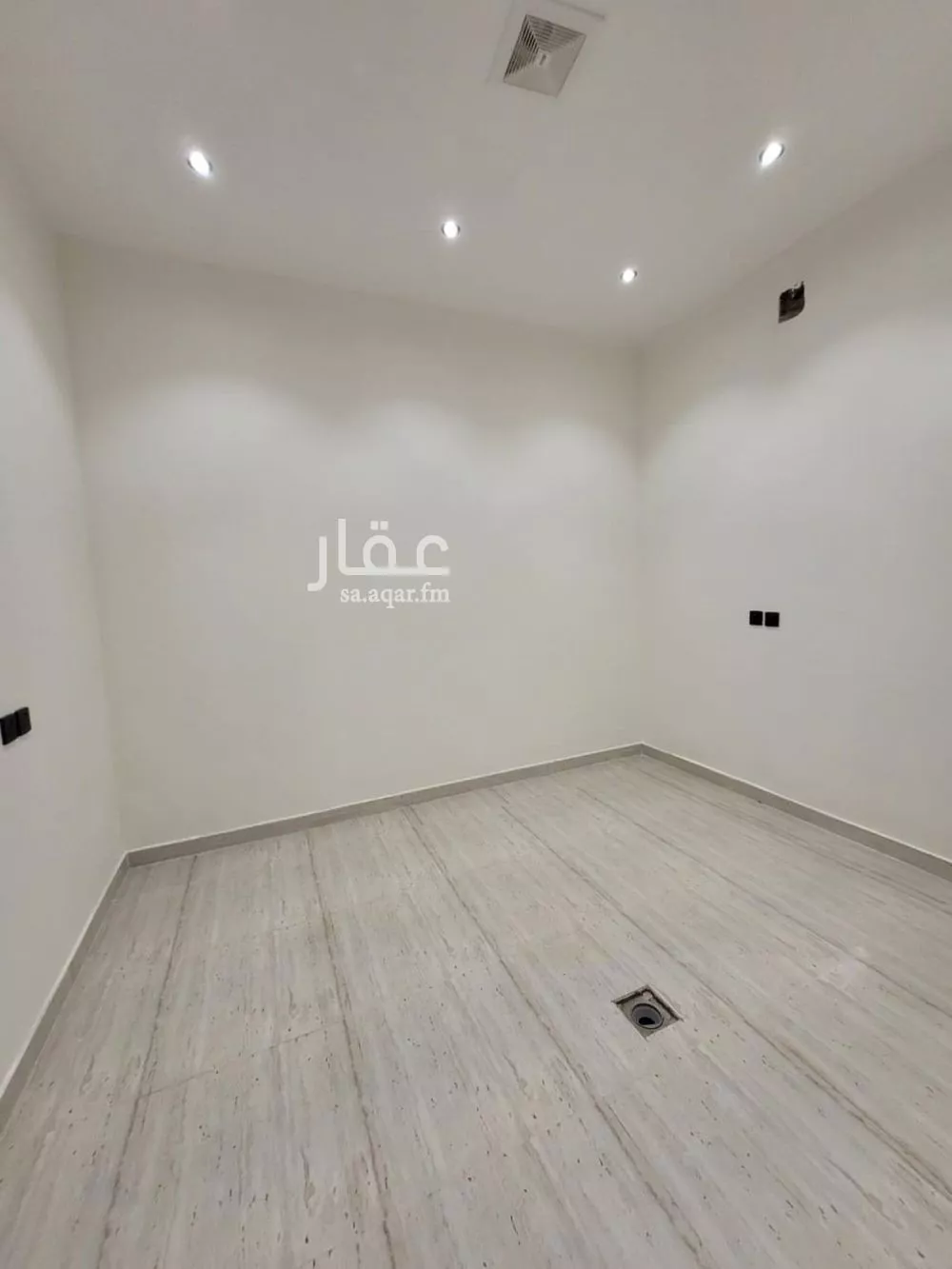 5 bedroom villa in Tuwaiq 8