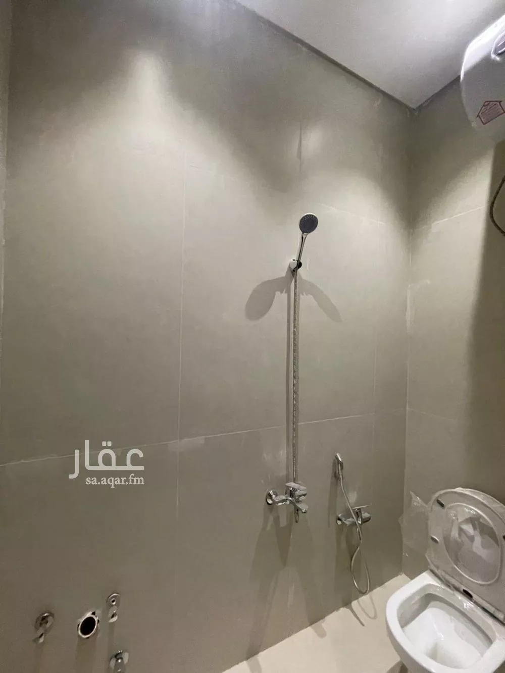 فيلا 5 غرف في الرمال 10