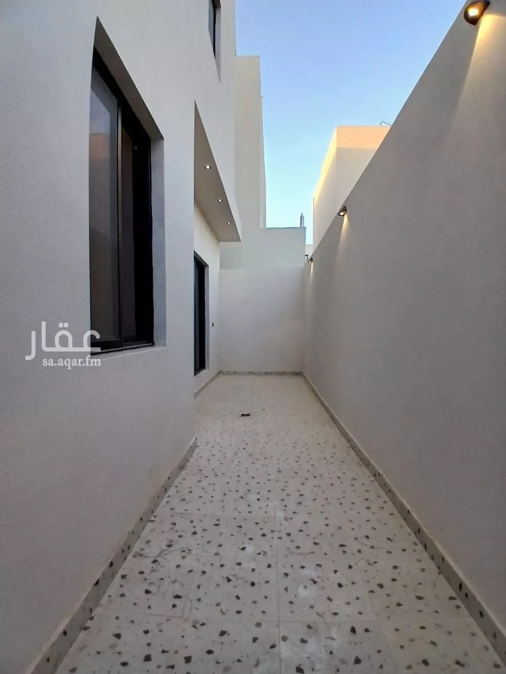 دوبلكس 7 غرف في الجنادرية 10