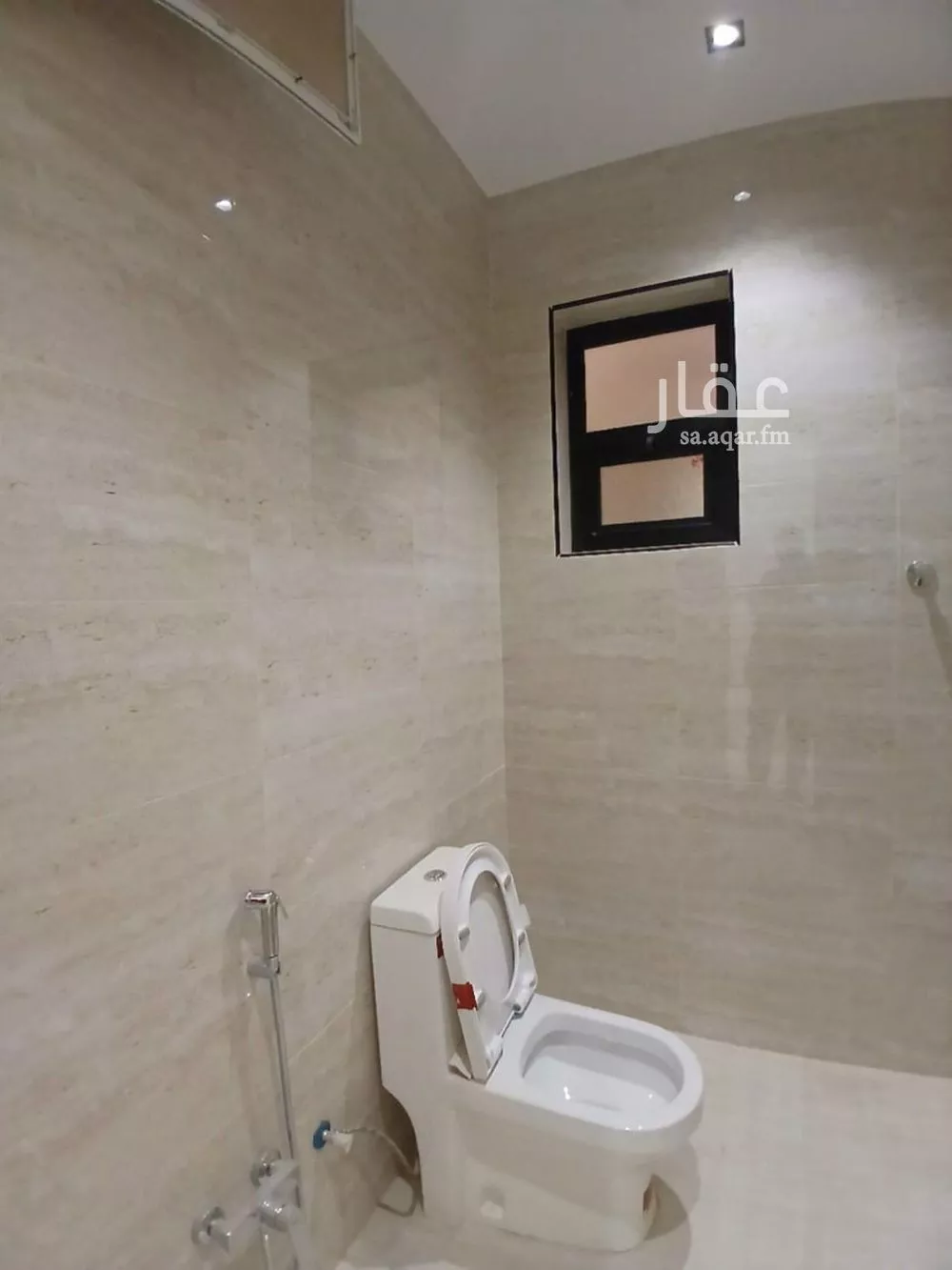 4 bedroom villa in Al Rimal 18