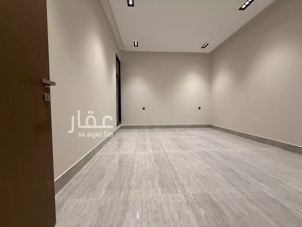7 bedroom villa in Al Rimal 13