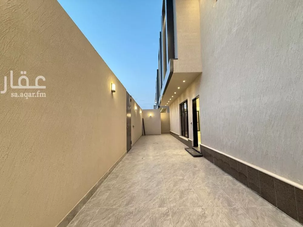 7 bedroom villa in Al Rimal 3