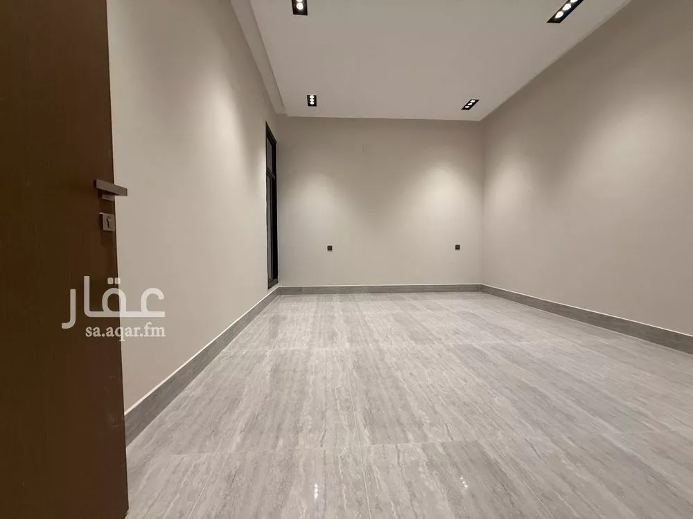 7 bedroom villa in Al Rimal 6