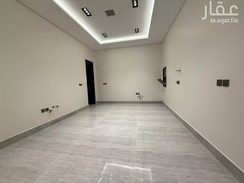 7 bedroom villa in Al Rimal 8