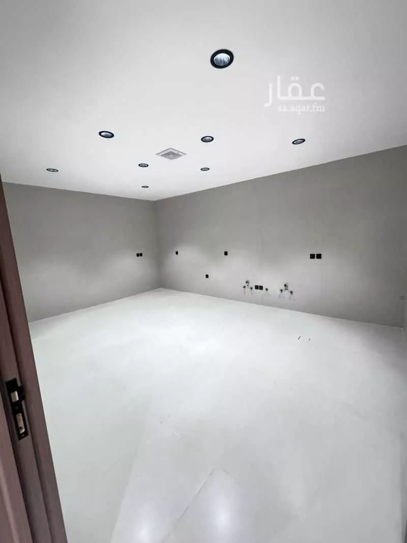 فيلا 8 غرف في ظهرة لبن 13