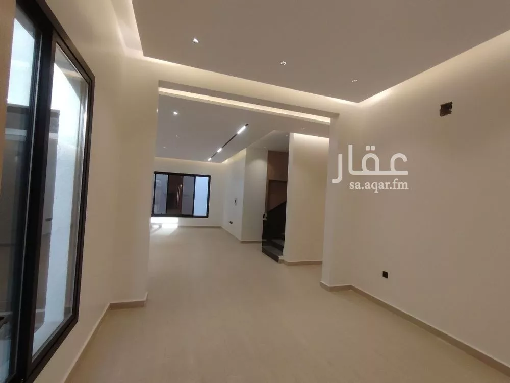 5 bedroom villa in Al Zahrah 15