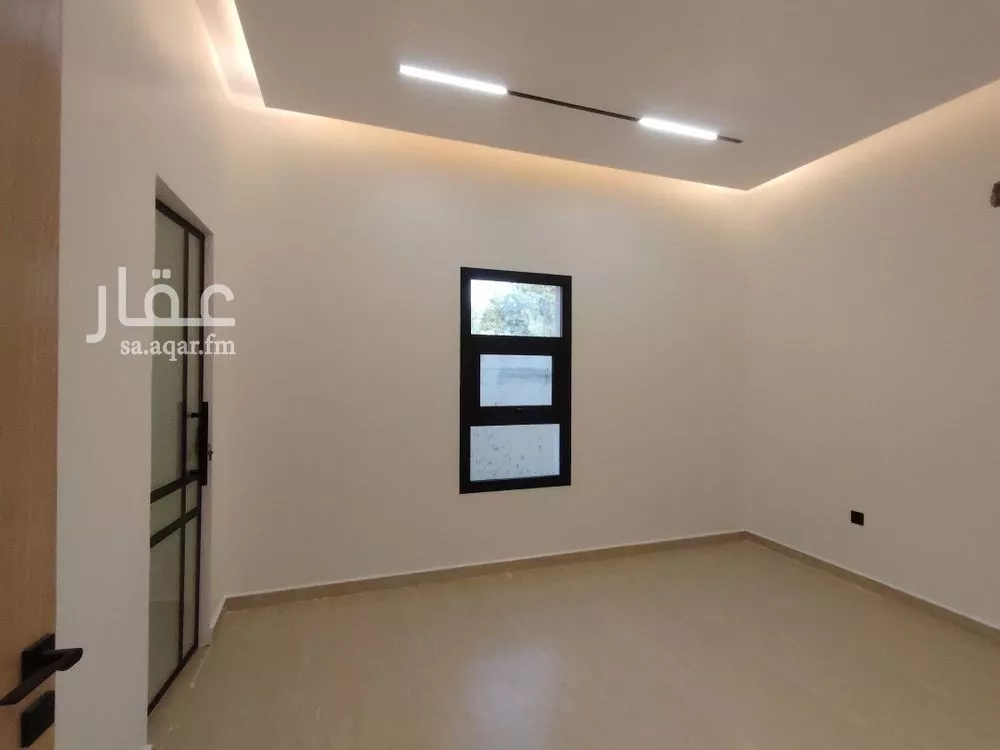 5 bedroom villa in Al Zahrah 17