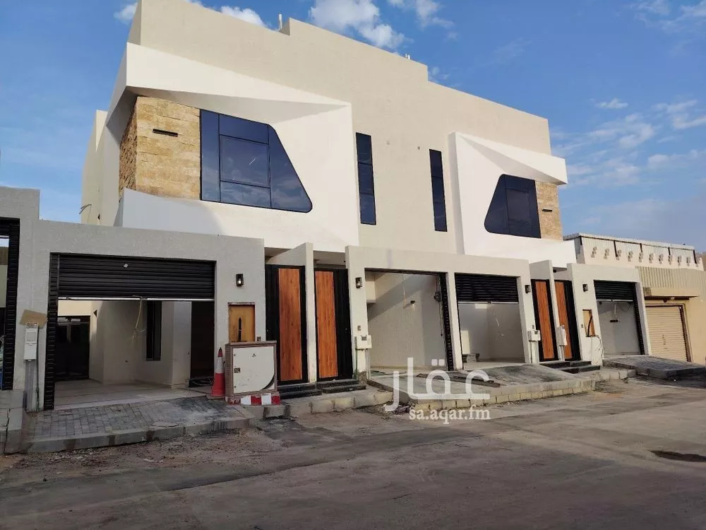 5 bedroom villa in Al Zahrah 3