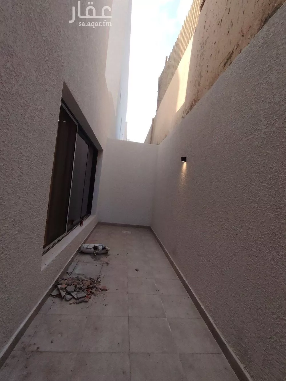 5 bedroom villa in Al Zahrah 6