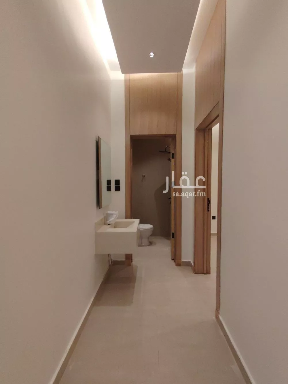 5 bedroom villa in Al Zahrah 7