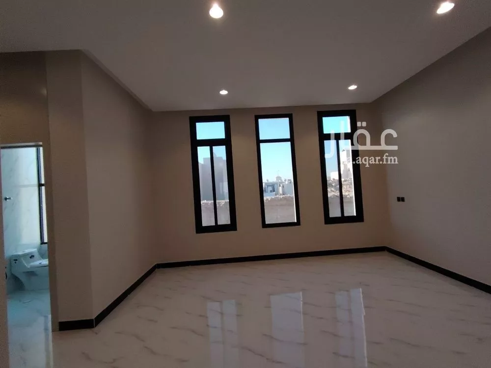 5 bedroom duplex in Dhahrat Laban 13