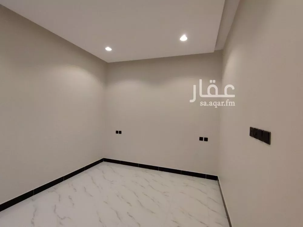 5 bedroom duplex in Dhahrat Laban 4