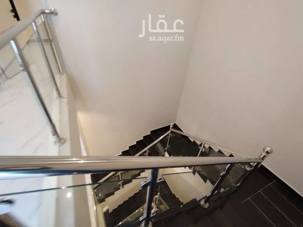 5 bedroom duplex in Dhahrat Laban 6