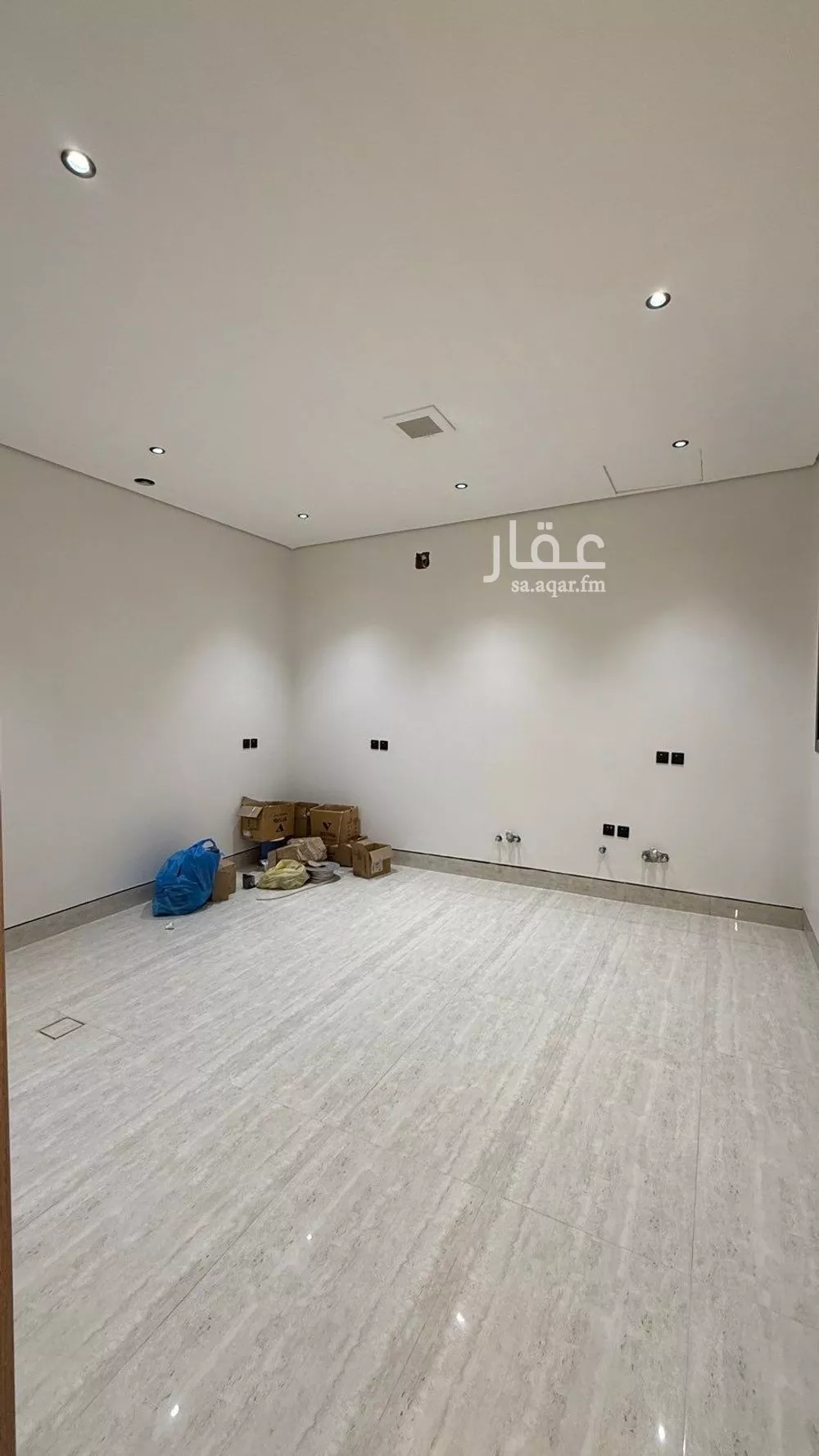 فيلا 6 غرف في المهدية 12