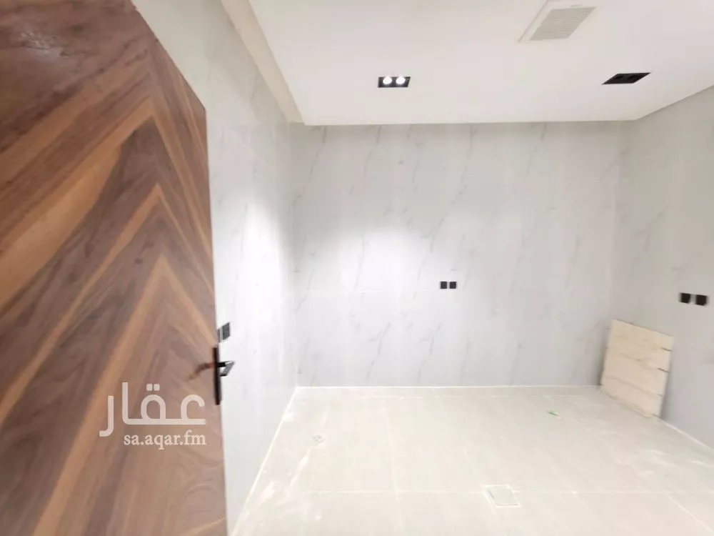 دوبلكس 5 غرف في عكاظ 7
