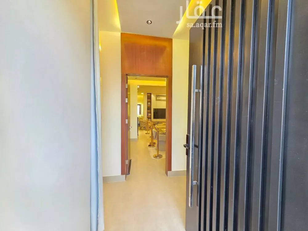 5 bedroom duplex in Okaz 11