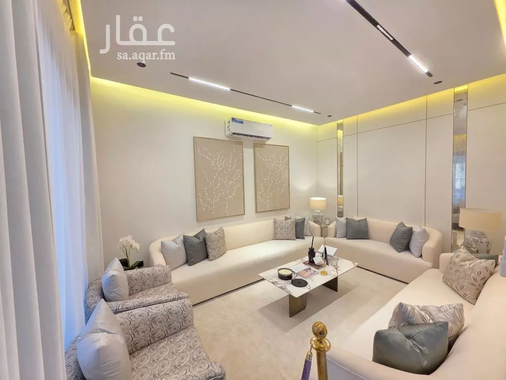5 bedroom duplex in Okaz 14