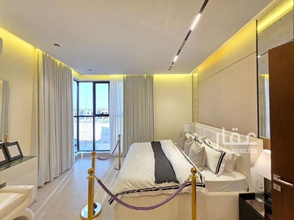 5 bedroom duplex in Okaz 23