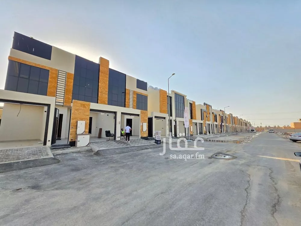 5 bedroom duplex in Okaz 9