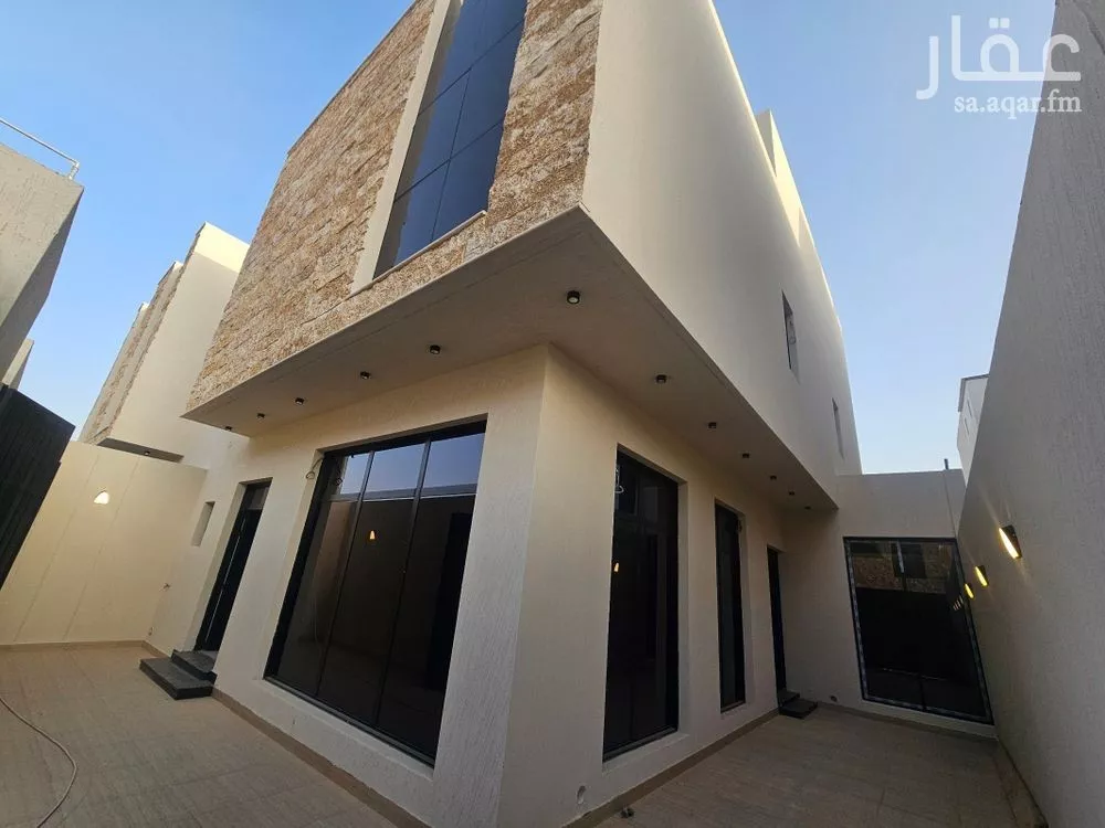 فيلا 5 غرف في النرجس 4