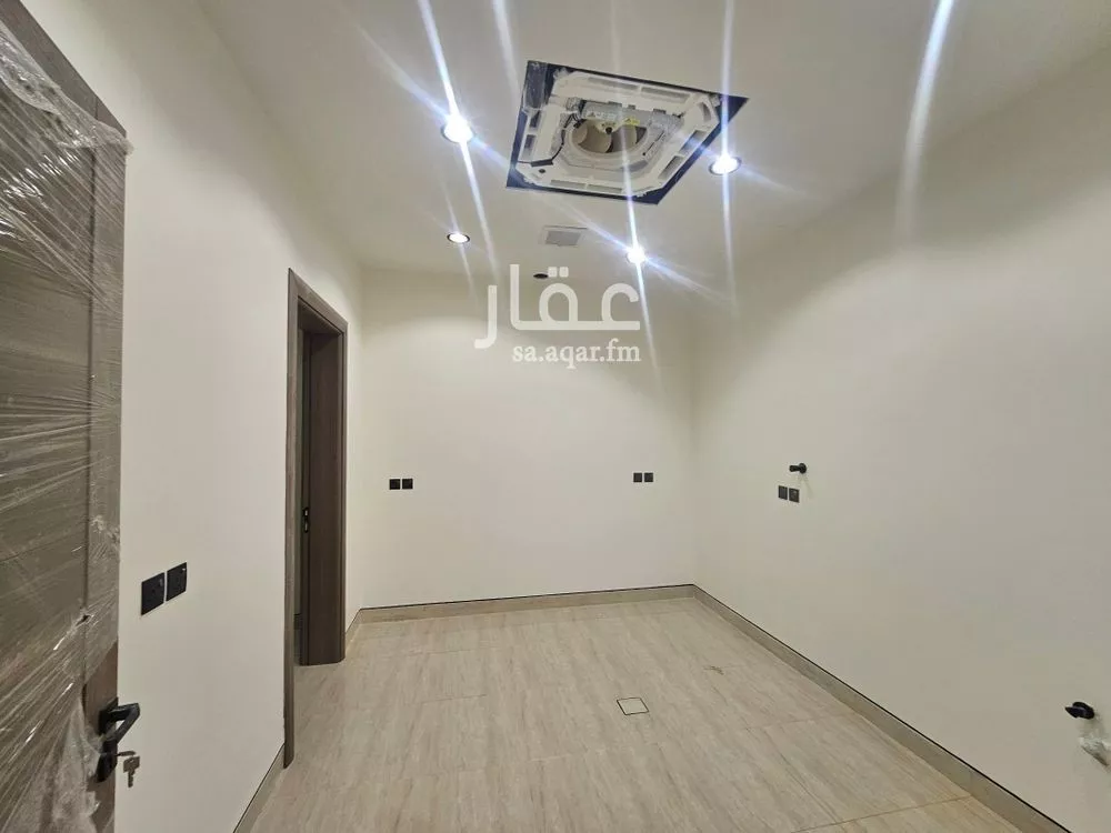 فيلا 5 غرف في النرجس 6