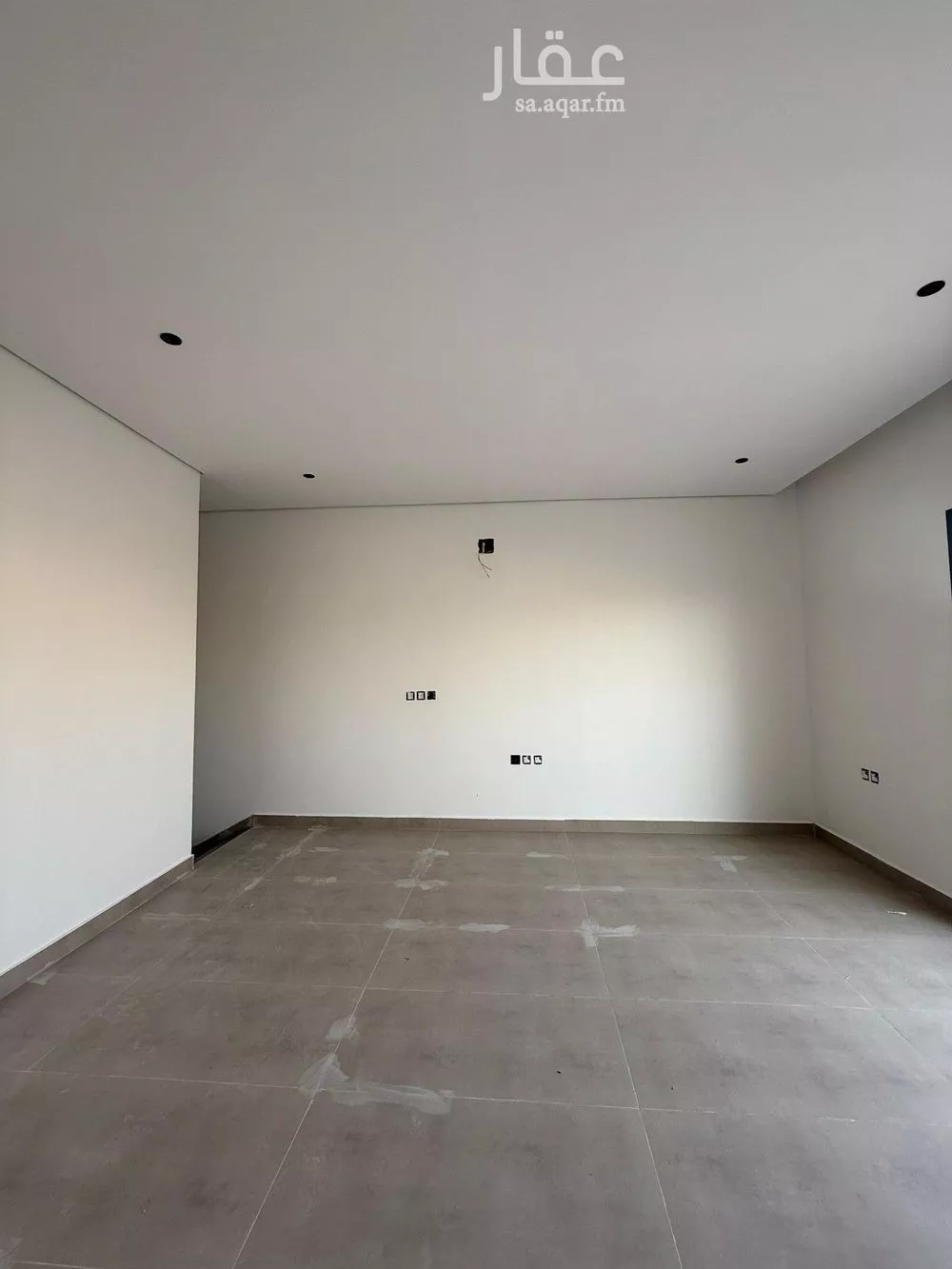 5 bedroom villa in Al Hazm 9