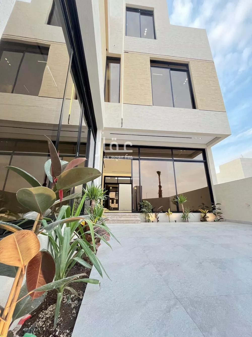 5 bedroom villa in Al Mahdiyyah 6