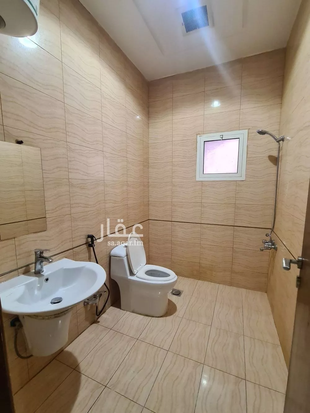 2 bedroom apartment in Al Malqa 2