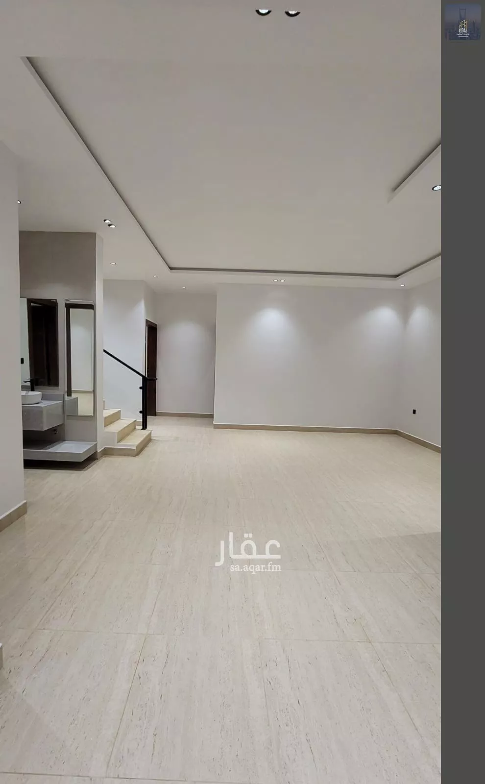 فيلا 5 غرف في الشرق 2