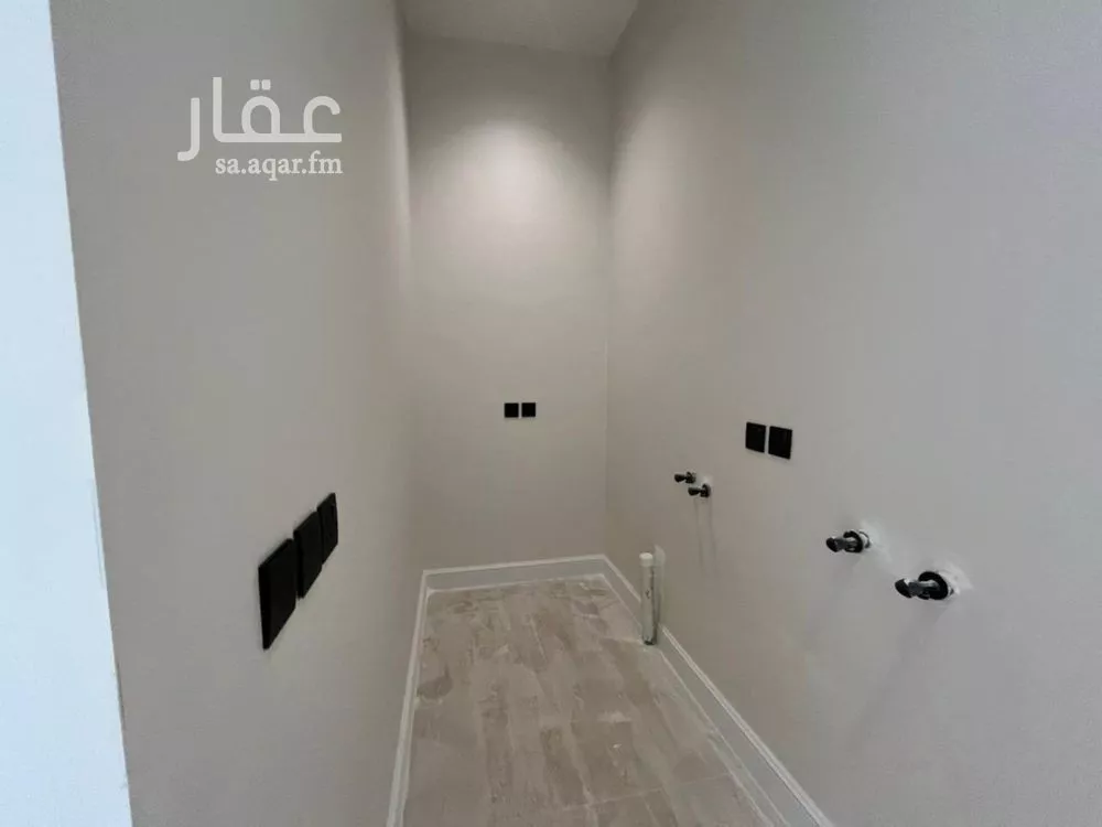 6 bedroom villa in Al Mahdiyyah 24